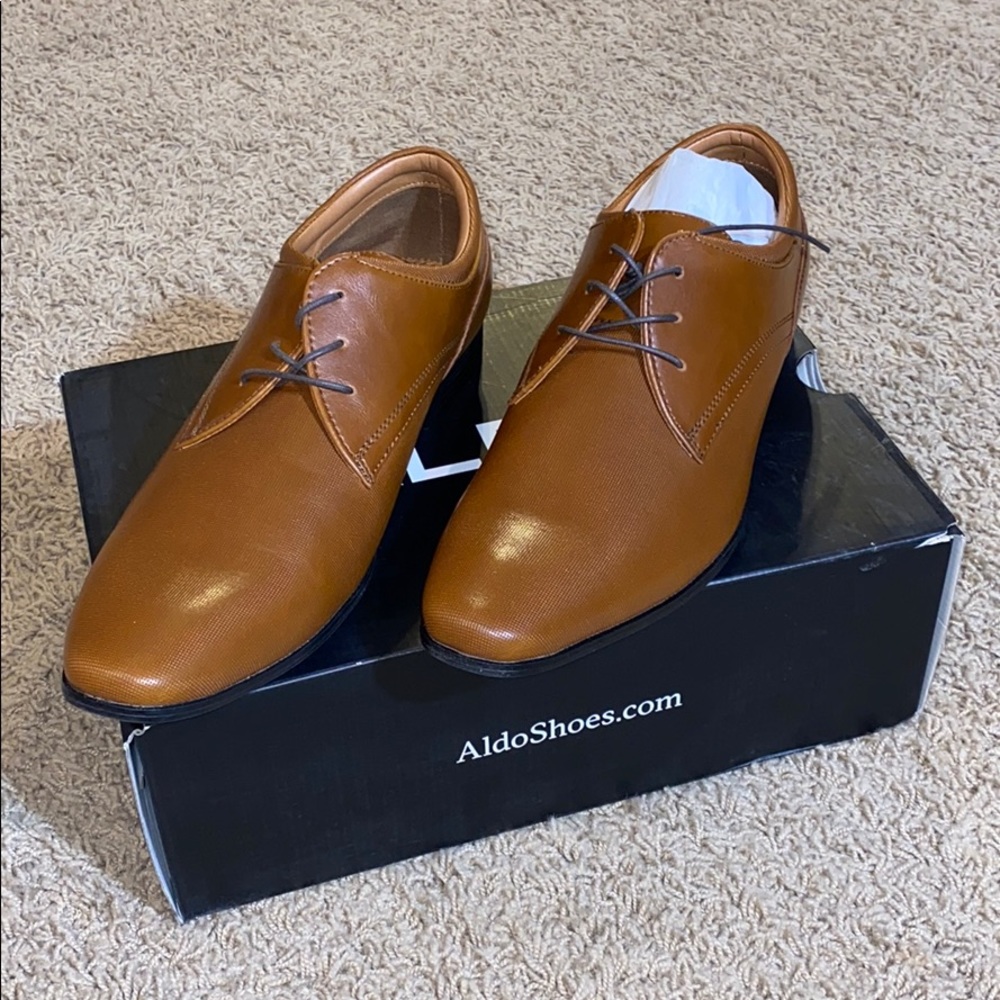 Men’s Aldo dress shoes in caramel color size 9.5